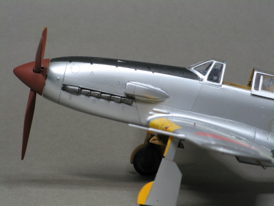 機首部側面写真