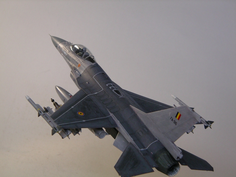 F-16AM ベルギー空軍 (タミヤ 1/72)