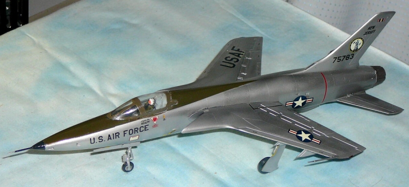 F-105B「サンダーチーフ」 (ハセガワ1/72)