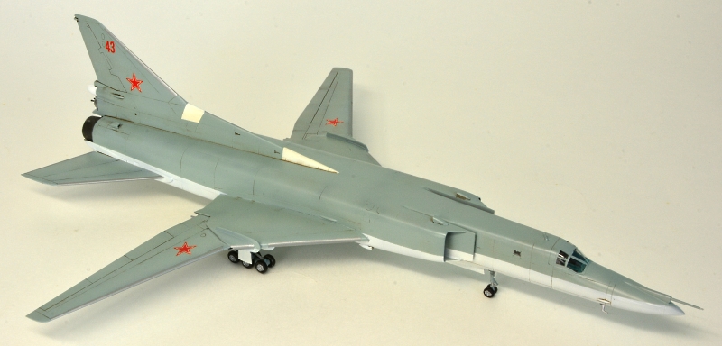 完成品 Tu-22M2 バックファイアーB 1/144 モデルアート誌作例（サニー ...