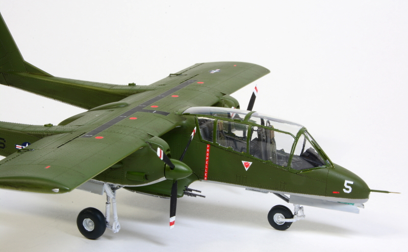 V-10Aブロンコ （ICM 1/48)＞飛行機プラモデルの製作＞2022年4月号