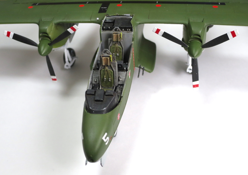 V-10Aブロンコ （ICM 1/48)＞飛行機プラモデルの製作＞2022年4月号