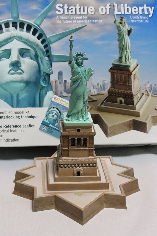 自由の女神（イタレリ ノンスケール） ＞特集 米国 甲冑、橋