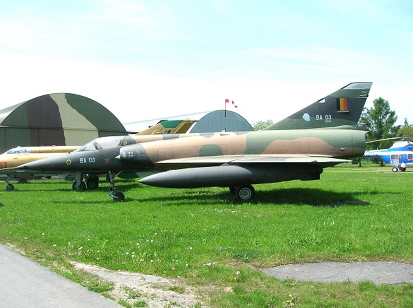 フランス空軍 戦闘機 ダッソー ミラージュ IIIE タグ ディスプレイ グレー フランス空軍 戦闘機 ダッソー ミラージュ IIIE タグ ディスプレイ