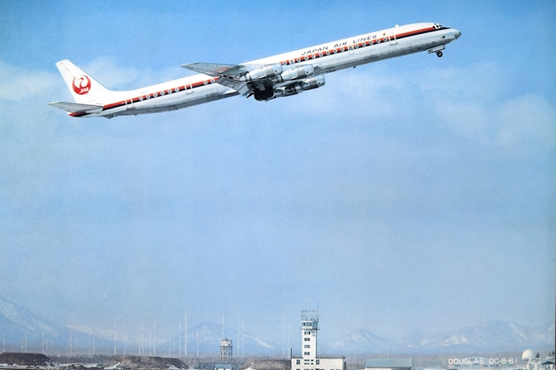 日本航空史＞ エンピツ・エイト（DC－8長胴型）＞コラム＞2024年4月号